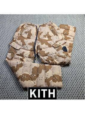 KITH High Summit Desert Camo Down Puffer Pants Mens M Quilted Cargo Snow